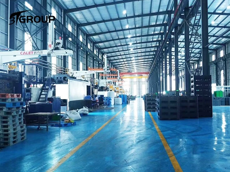 Ventilated Pallet Box 4 Ventilated Pallet Box 4